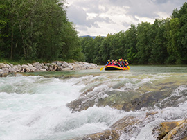 Stromschnellen beim Wildwasserrafting